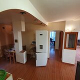 Vergului, vis-a-vis de Policlinica Malaxa, proprietar, 4 camere decomandat